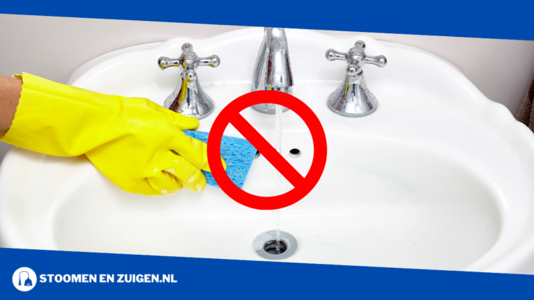Maak de wastafel goed schoon